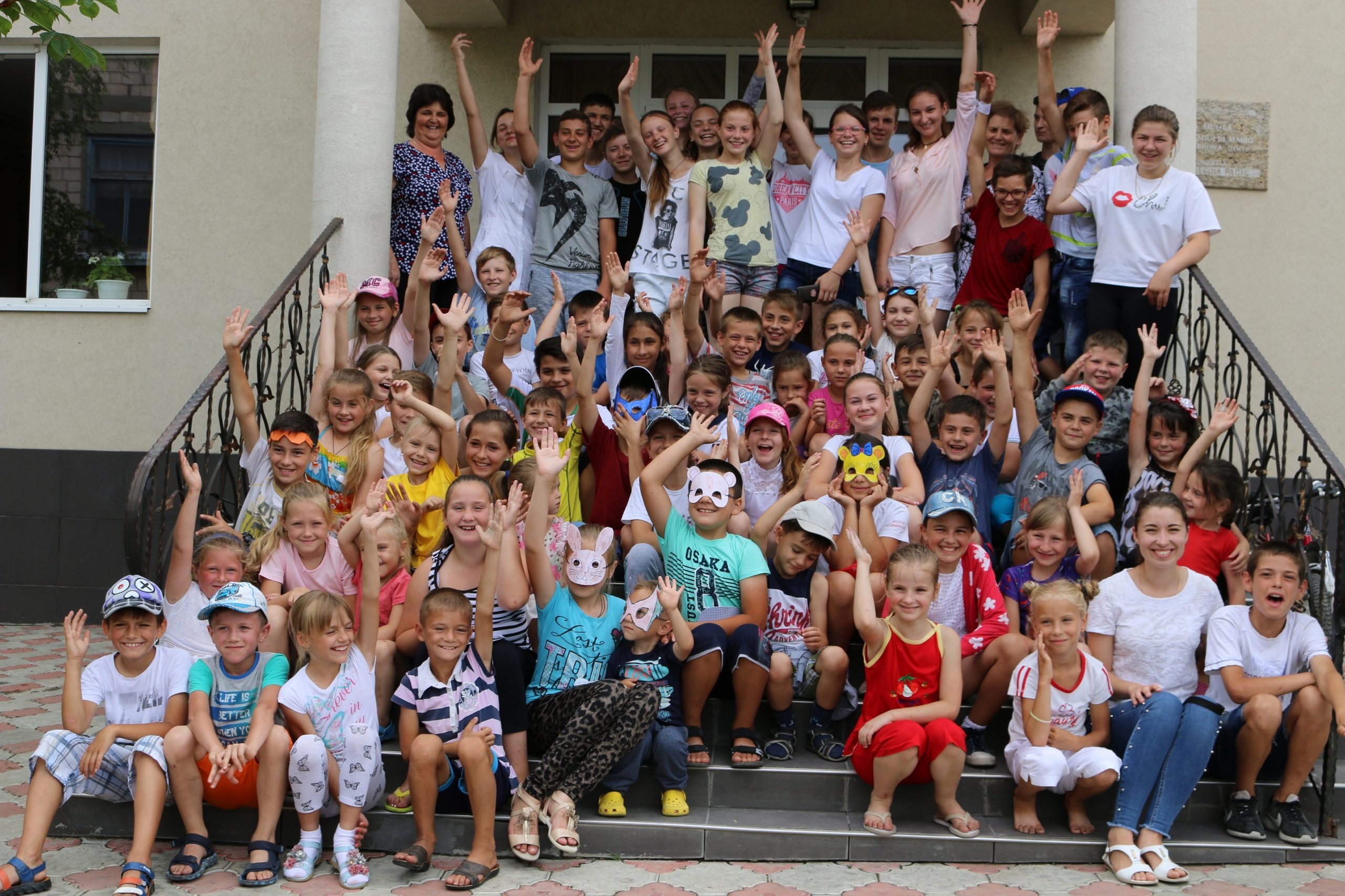 Cca 100 de copii din comuna Vărvăreuca se odihnesc la tabăra de vară din cadrul Centrului Social “Regina Pacis”
